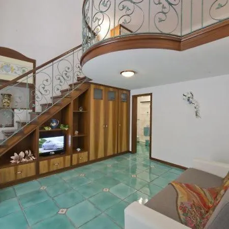 Tovere Sleeps 4 * Amalfi