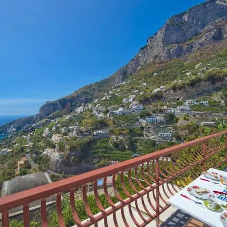 Tovere Sleeps 4 Amalfi