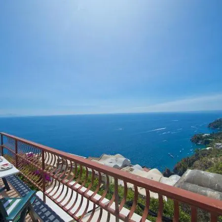 Tovere Sleeps 4 *