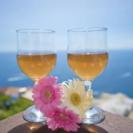 Tovere Sleeps 4 *